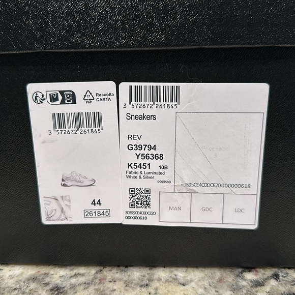 Silver Chanel Runners never worn - Picture 9 of 9